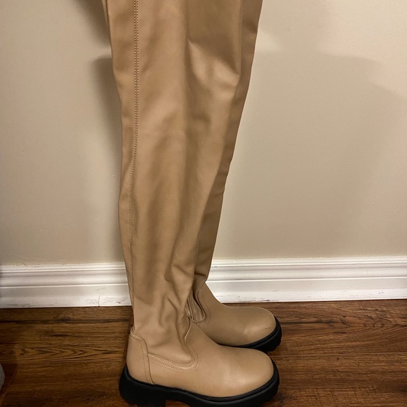 Over the knee boots Call it Spring - Picture 3 of 6